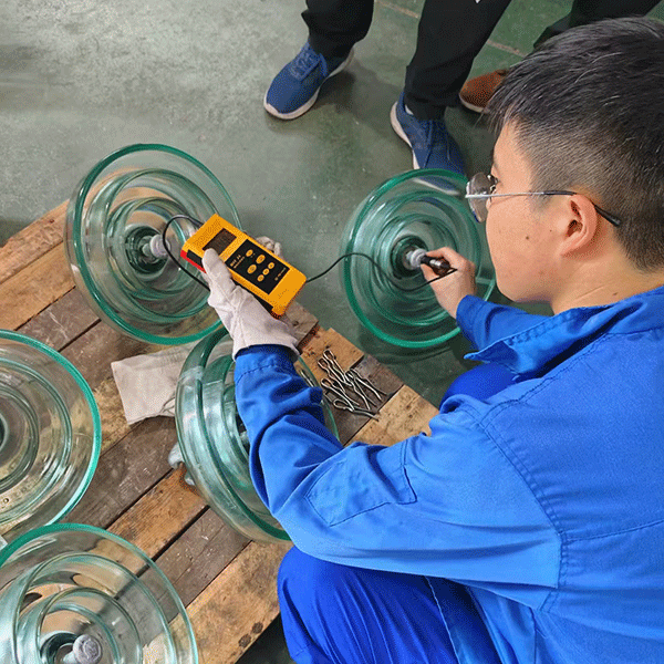 glass-insulators-1.png